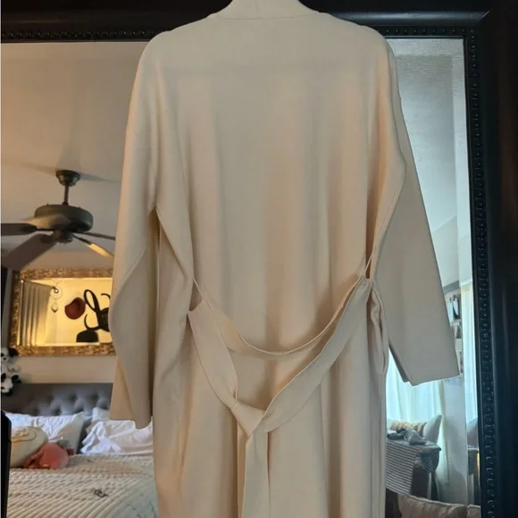 Brand New Womens Uniqlo Soufflé Yarn Belted Knitted Coat - Picture 3 of 4